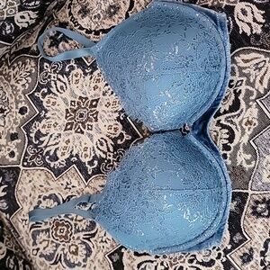 Victoria's Secret 34DD Bra